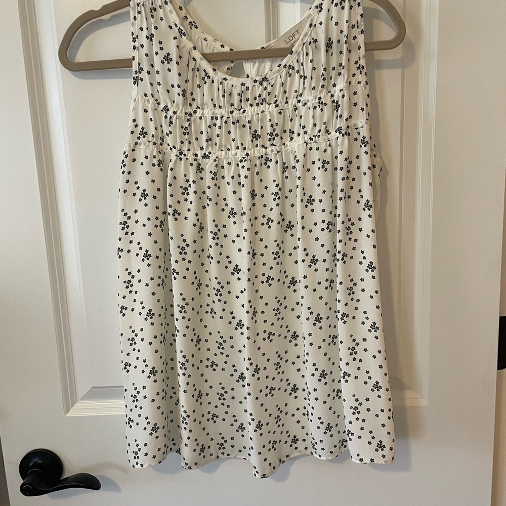 Women's Sleeveless White and  Navy Top